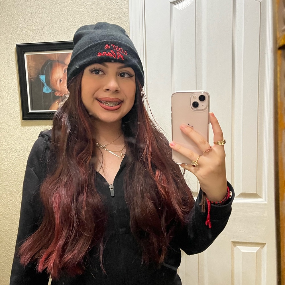 Meet your Posher, Julissa